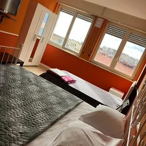 Bed & Breakfast Centralstationhouse, Naples
