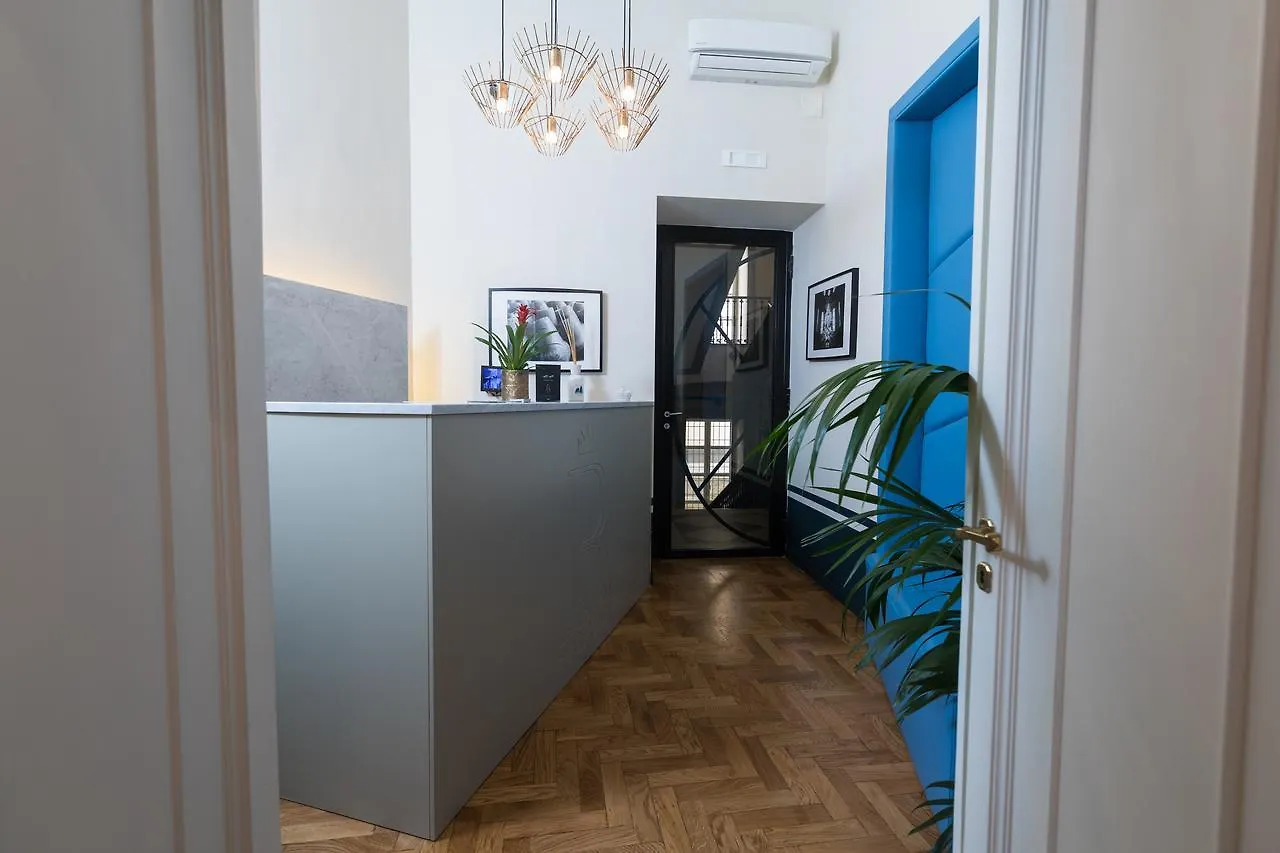 ***  Il Salotto Della Regina Hotell Neapel Italien